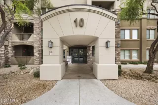 Photo #4: 7043084 Listing