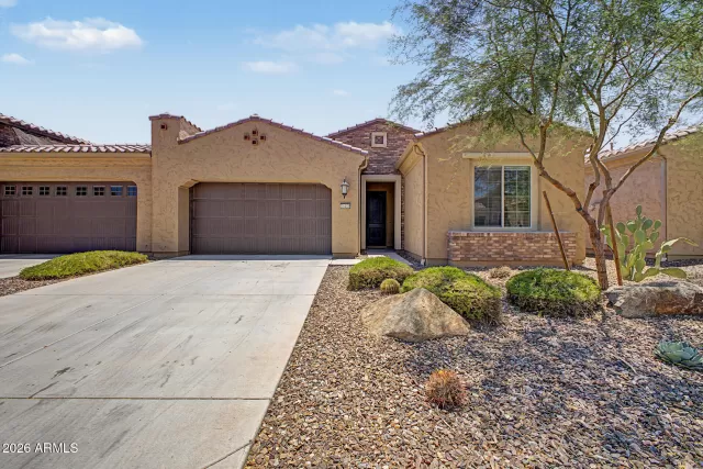 MLS: 7043128 Condo For Sale