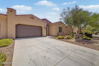 Photo #1: 7043128 Listing