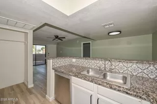 Photo #6: 7043132 Listing