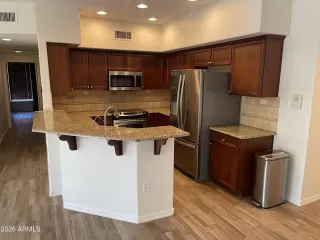 Photo #5: 7043253 Listing