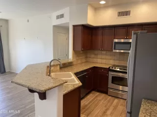 Photo #6: 7043253 Listing