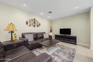Photo #4: 7043277 Listing