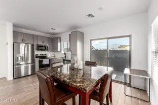Photo #5: 7043319 Listing 