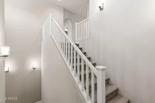 Photo #6: 7043367 Listing