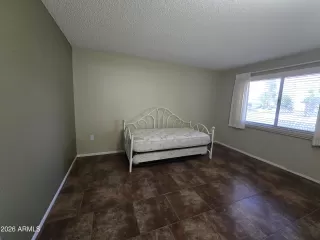 Photo #4: 7043387 Listing
