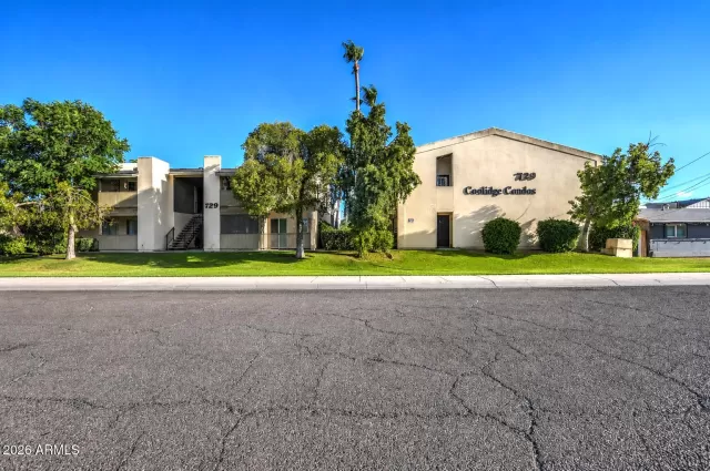 MLS: 7043422 Condo For Sale