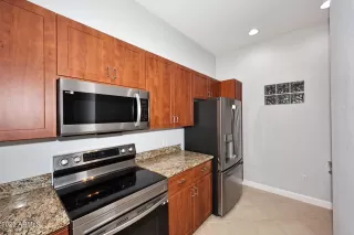 Photo #5: 7043428 Listing