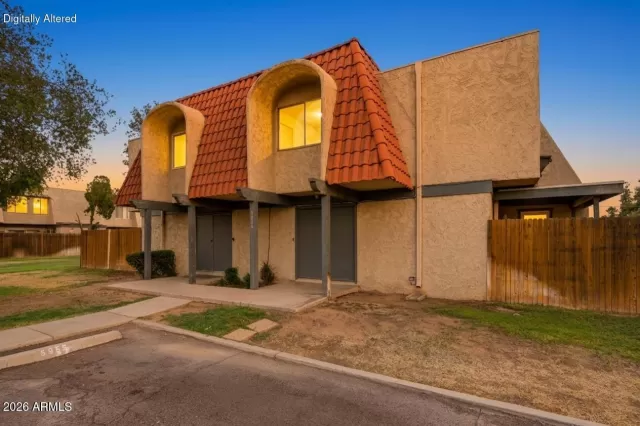 MLS: 7043484 Condo For Sale
