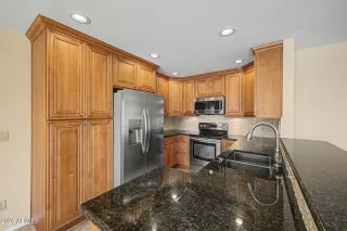 Photo #5: 7043497 Listing 