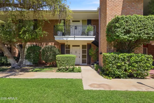 MLS: 7043551 Condo For Sale