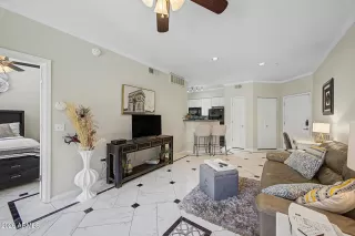 Photo #3: 7043553 Listing