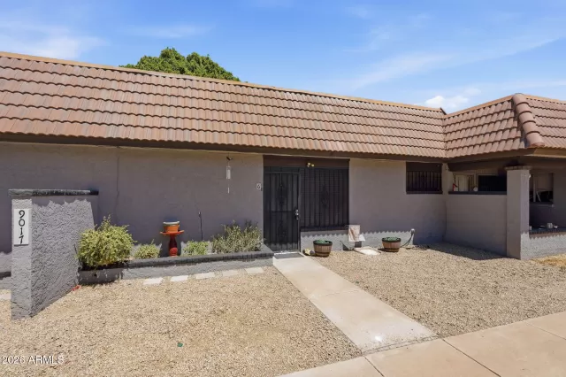 MLS: 7043802 Condo For Sale