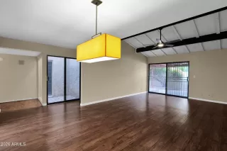 Photo #5: 7043807 Listing