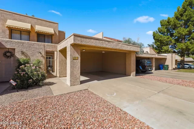 MLS: 7043865 Condo For Sale
