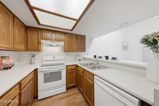 Photo #2: 7043865 Listing