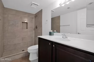 Photo #3: 7043911 Listing