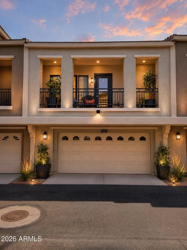 MLS: 7043966 Condo For Sale