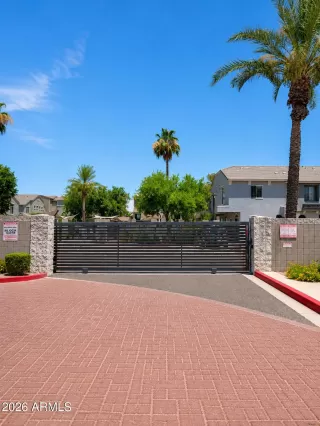 Photo #3: 7043966 Listing