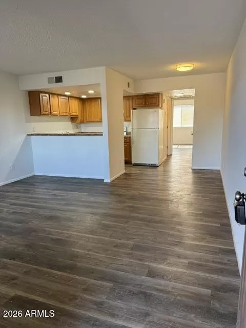 MLS: 7043992 Condo For Sale
