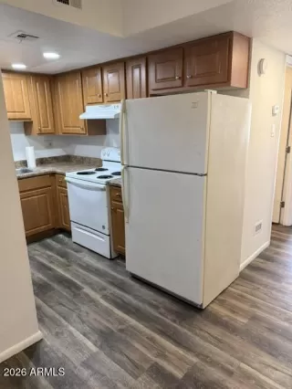 Photo #2: 7043992 Listing 