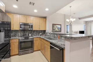 Photo #1: 7044004 Listing