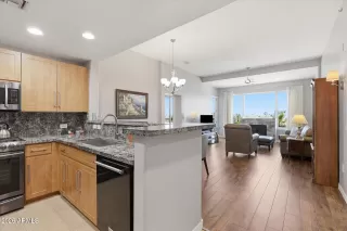 Photo #2: 7044004 Listing