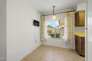 Photo #6: 7044010 Listing