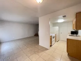 Photo #3: 7044036 Listing