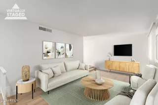 More Details about MLS # 7044070 : 1821 W AUGUSTA AVENUE