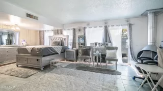 Photo #4: 7044086 Listing
