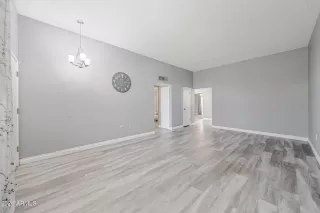 Photo #6: 7044118 Listing