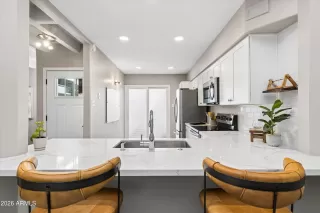 More Details about MLS # 7044314 : 5127 E WINDSOR AVENUE