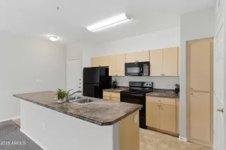 Photo #6: 7044415 Listing 