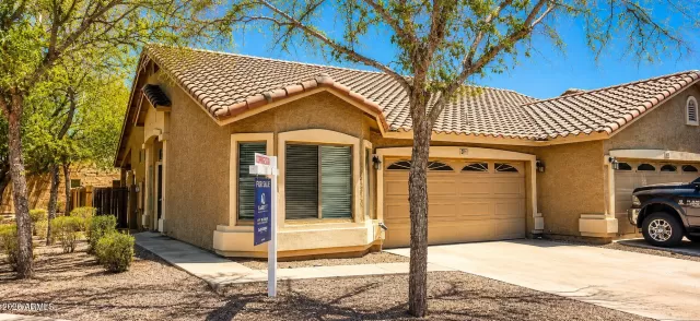 MLS: 7044417 Condo For Sale