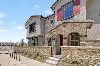 Photo #2: 7044419 Listing