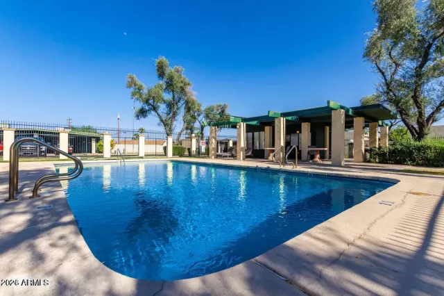 MLS: 7044522 Condo For Sale