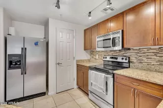 Photo #4: 7044534 Listing 