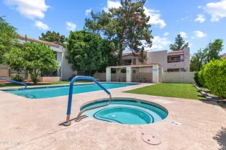 Photo #3: 7044543 Listing