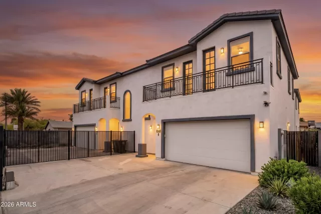 MLS: 7044558 Condo For Sale