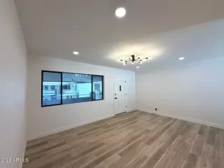 Photo #6: 7044993 Listing
