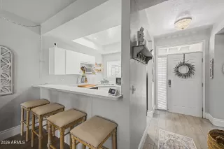 Photo #4: 7045256 Listing