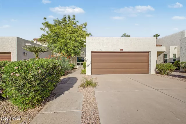 MLS: 7045263 Condo For Sale