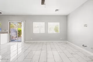 Photo #6: 7045363 Listing