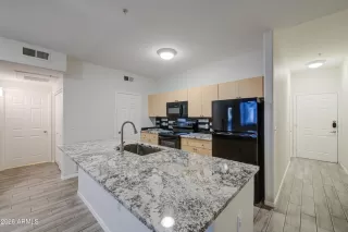 Photo #5: 7045573 Listing