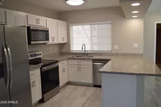 Photo #3: 7045678 Listing