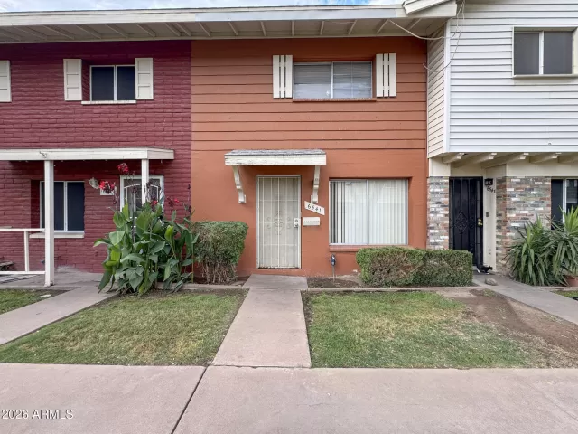 MLS: 7045791 Condo For Sale