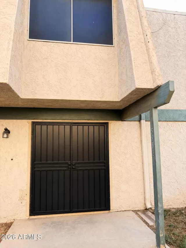 MLS: 7046021 Condo For Sale