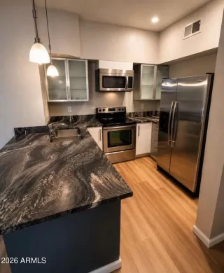 Photo #1: 7046196 Listing 