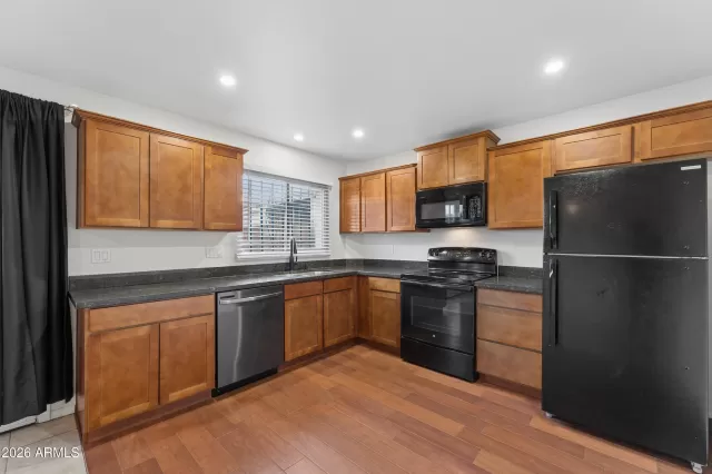 MLS: 7046211 Condo For Sale